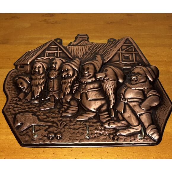 RARE Vintage 7 Dwarfs Handmade Copper Dish Towel Key Hook Rack Cottage Decor - Picture 3 of 5
